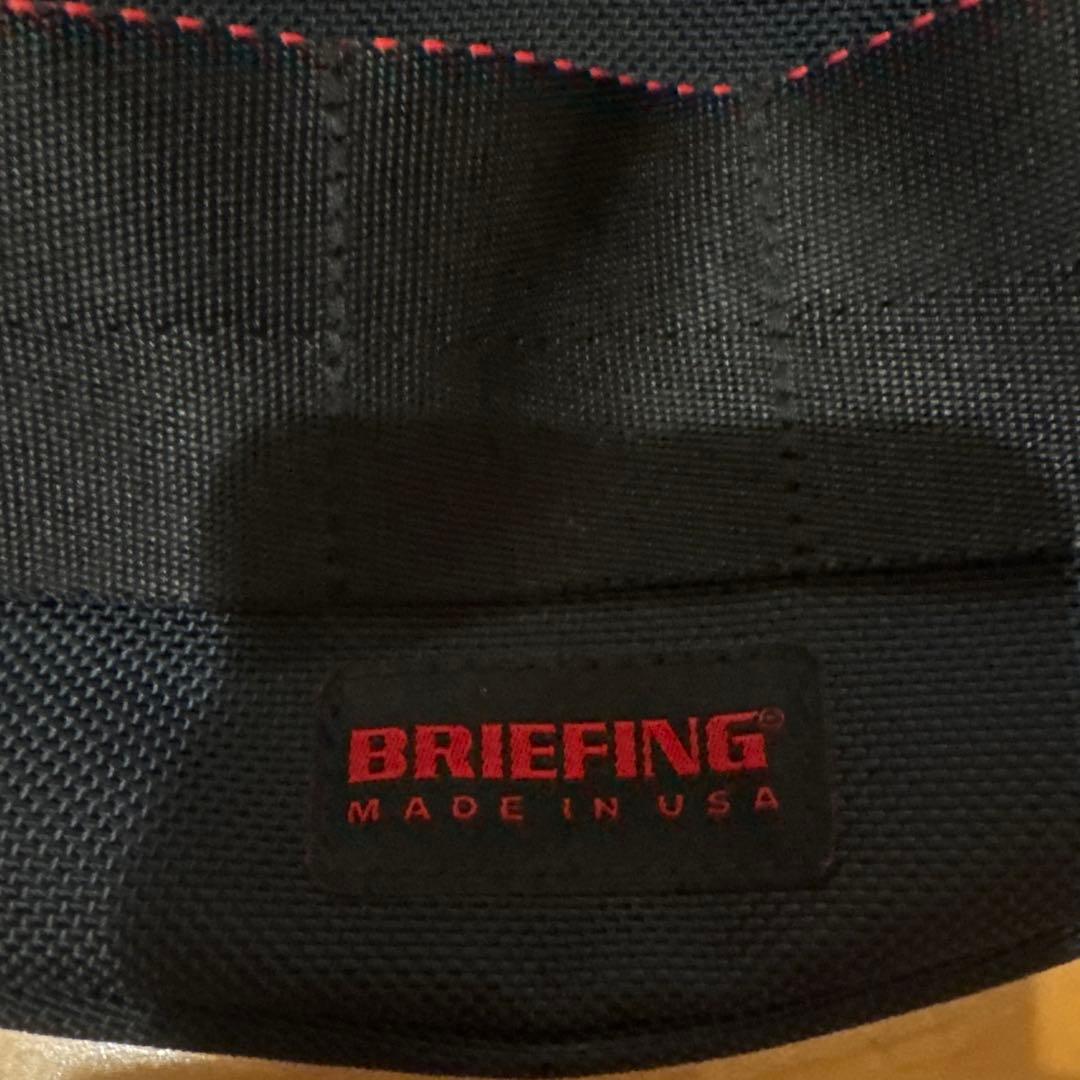 BRIEFING ボディバッグ ブラック　トライポッド