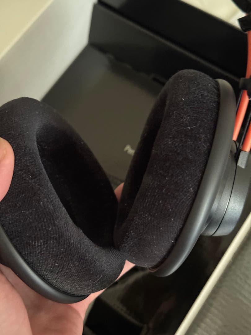 ヘッドホン AKG K712 PRO