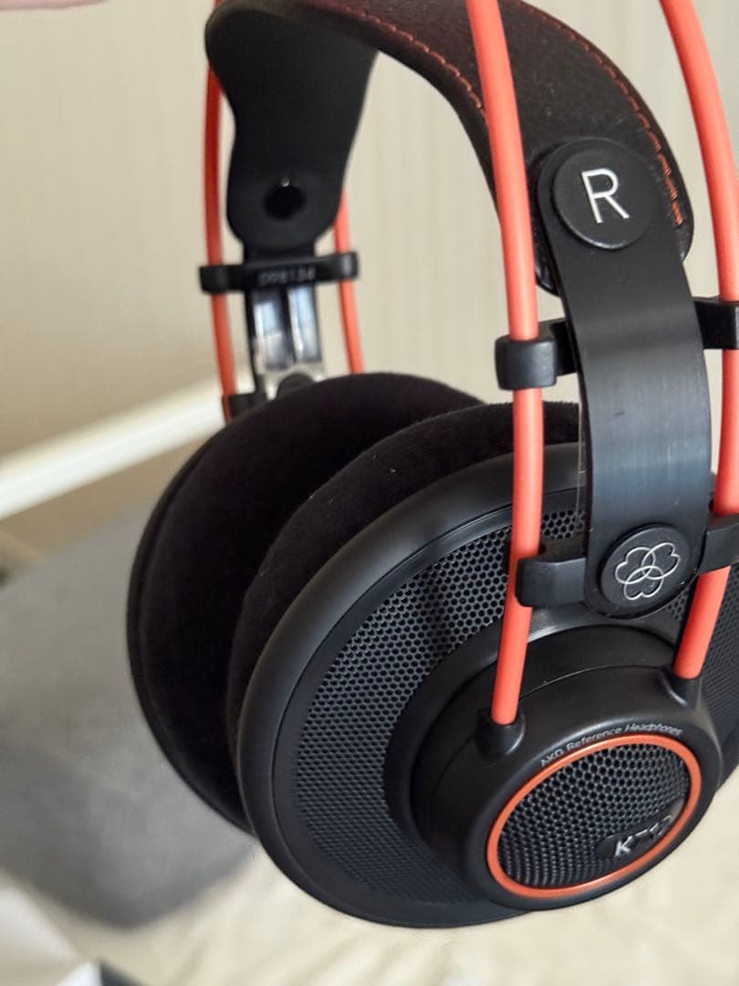 ヘッドホン AKG K712 PRO
