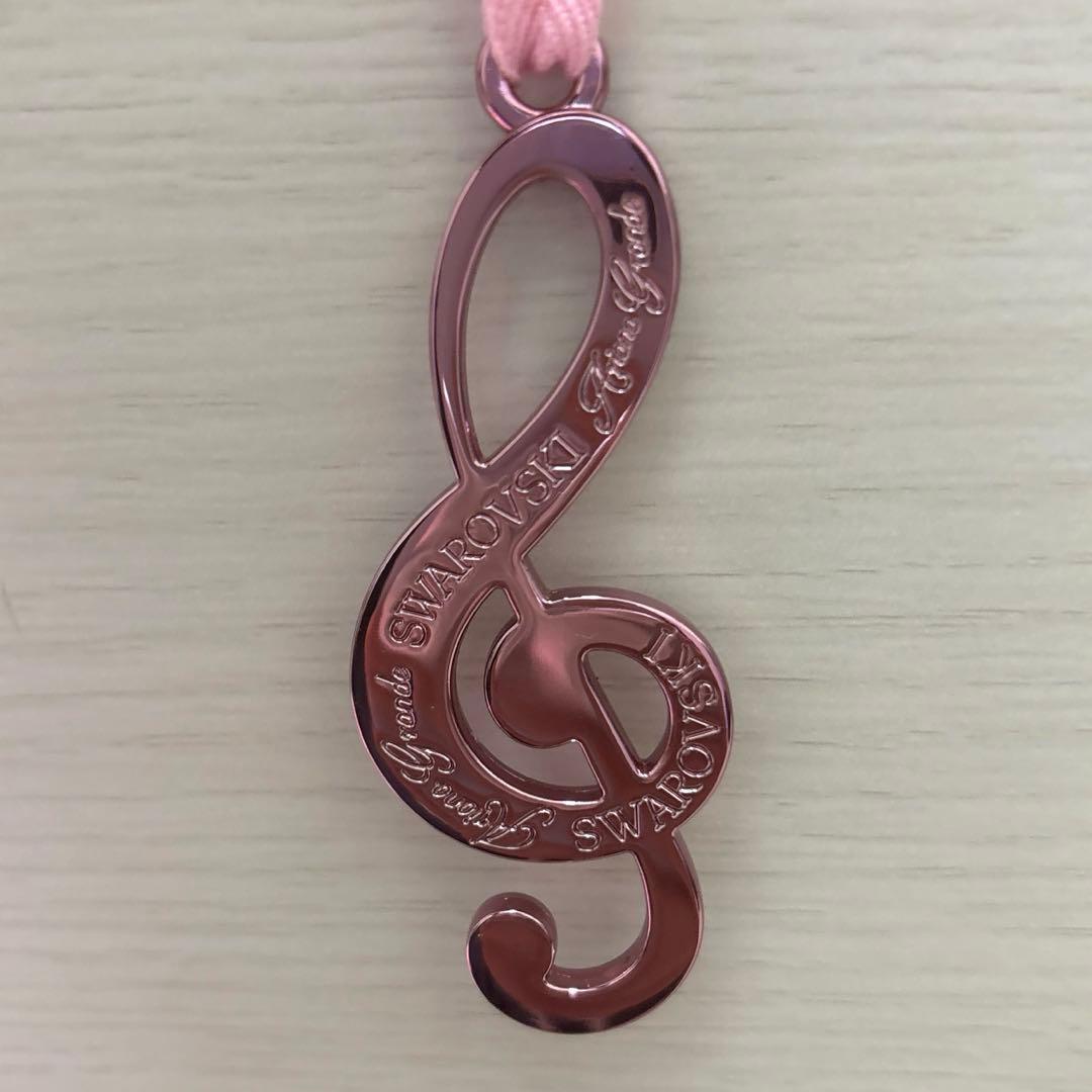 SWAROVSKI Ariana Grande 銀座店限定ショッパーチャーム付き