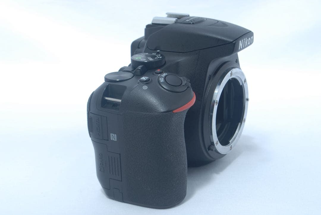 美品✨Nikon D5600 手ブレ補正付AF-Pレンズセット スマホ転送対応