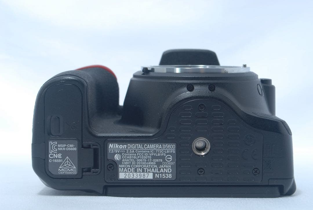 美品✨Nikon D5600 手ブレ補正付AF-Pレンズセット スマホ転送対応