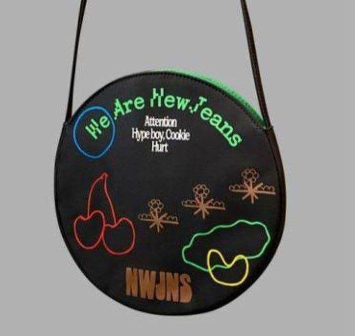 NewJeans 1st EP Bag Ver. Black 黒