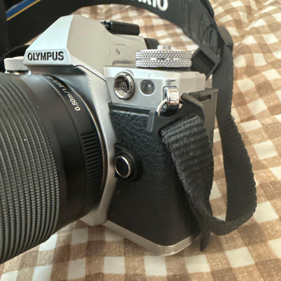 デジタルカメラ OM-D E-M5 Mark II