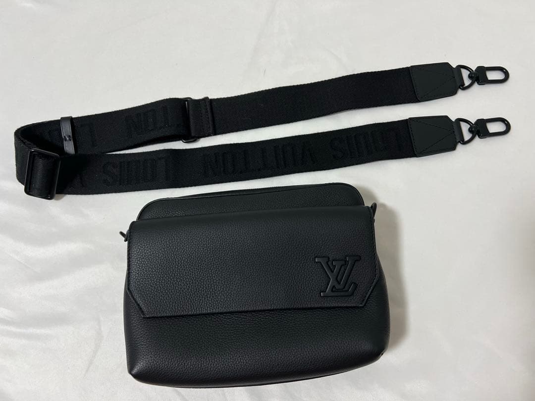 LOUIS VUITTON アエログラム ファストラインメッセンジャー