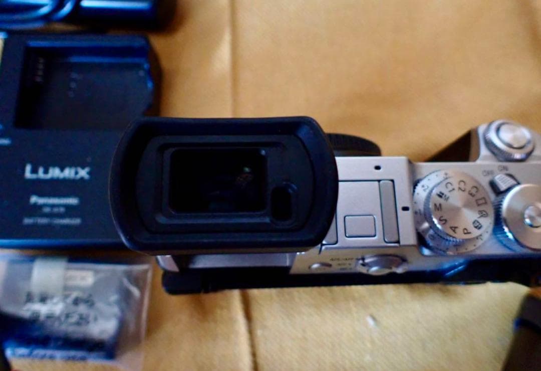 M*e様 LUMIX GX8 ボディ シルバー｜保護フィルム貼付・美品／元箱あり