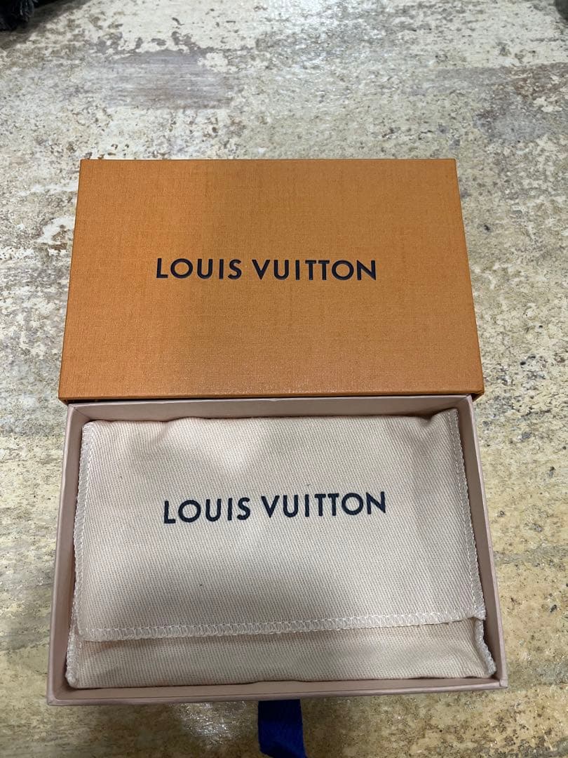 ルイヴィトン　キーホルダー　キーリング