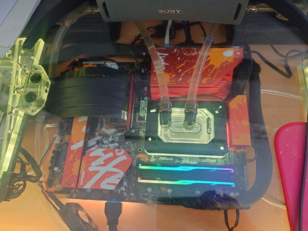 ASRock B650 LiveMixer マザーボード