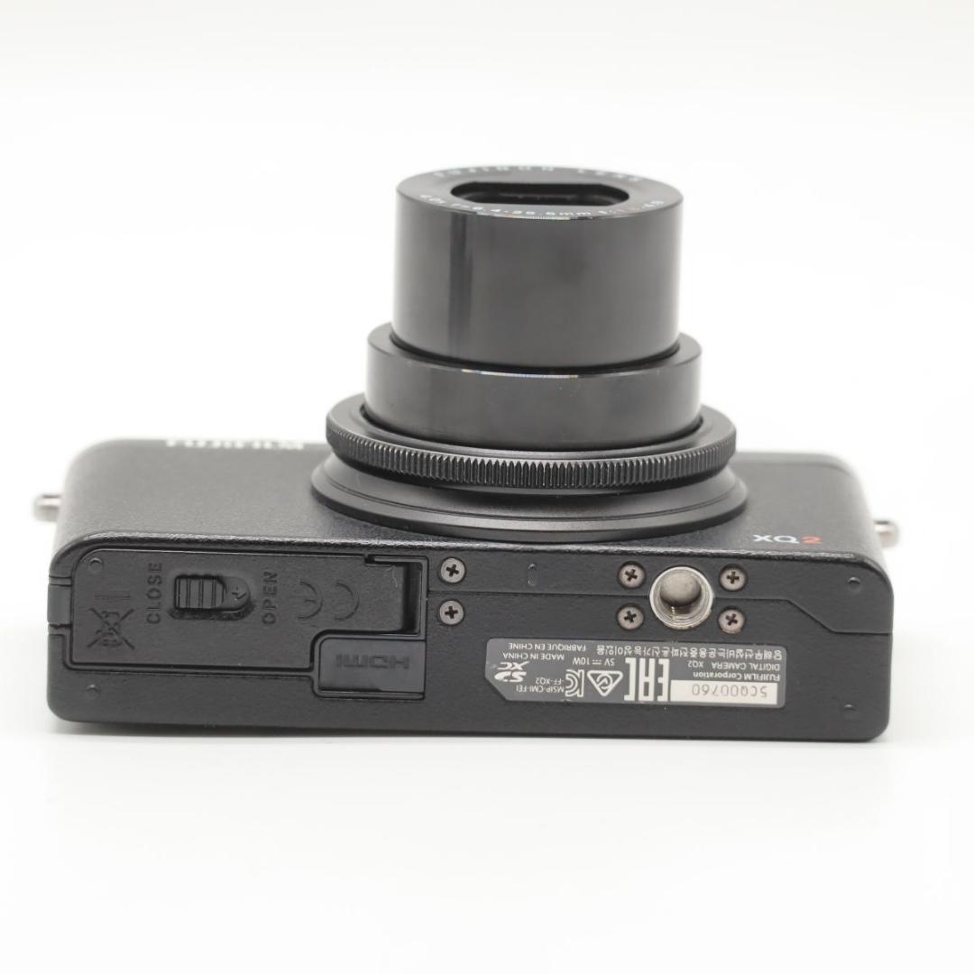 富士フィルム　FUJIFILM XQ2 ブラック