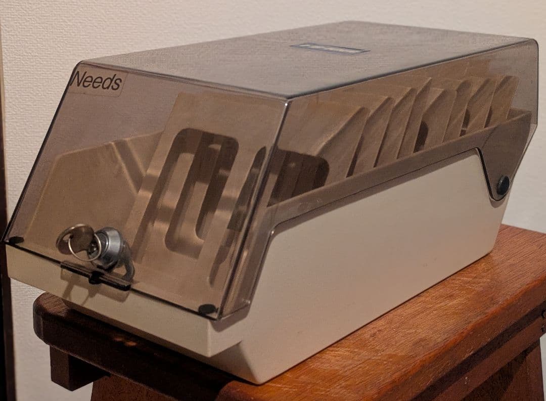 希少鍵付き/FB-100L Needs/ フロッピーディスクケース クリーム色