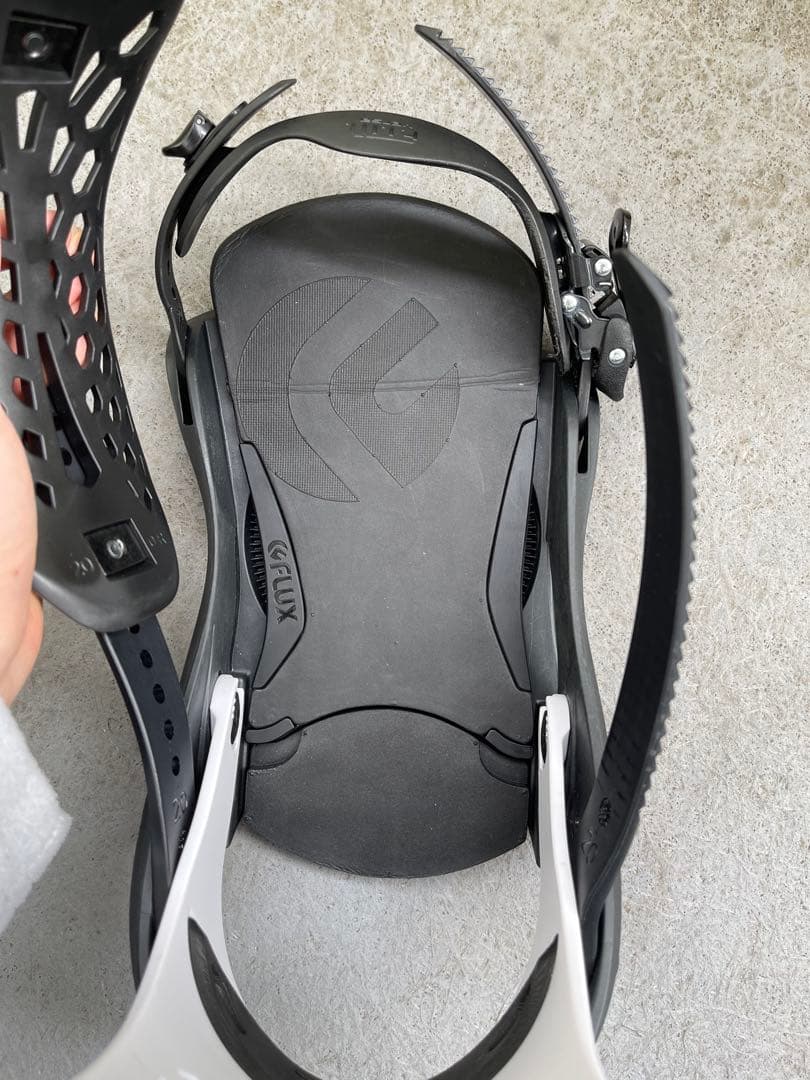 FLUX PR スノーボードビンディング ブラック/ホワイト