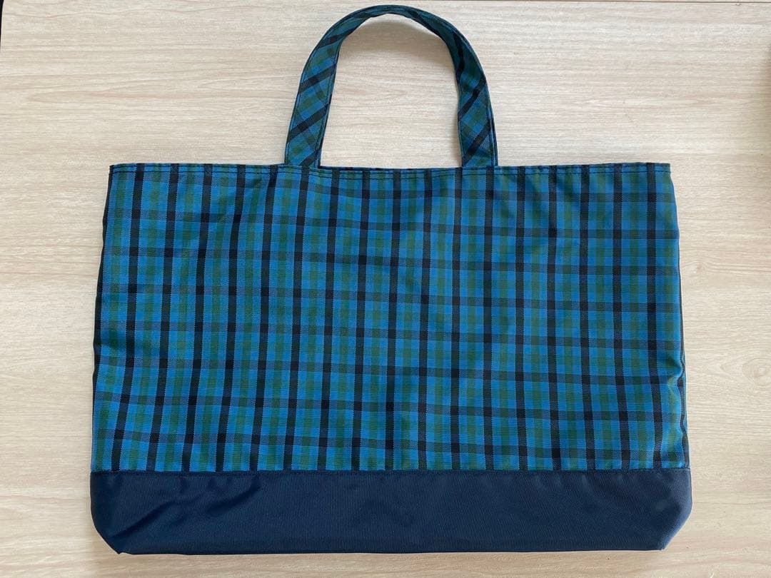 美品　ファミリア　ナイロン　レッスンバッグ