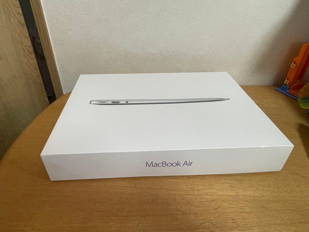 スマホ・タブレット・パソコン macbook air MQD42J/A 2017