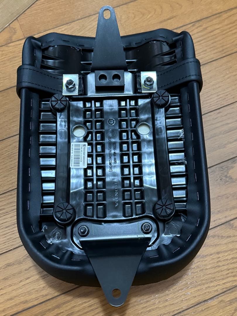 ホンダ レブル1100コンフォートピリオンシート25YM 純正 リアHONDA