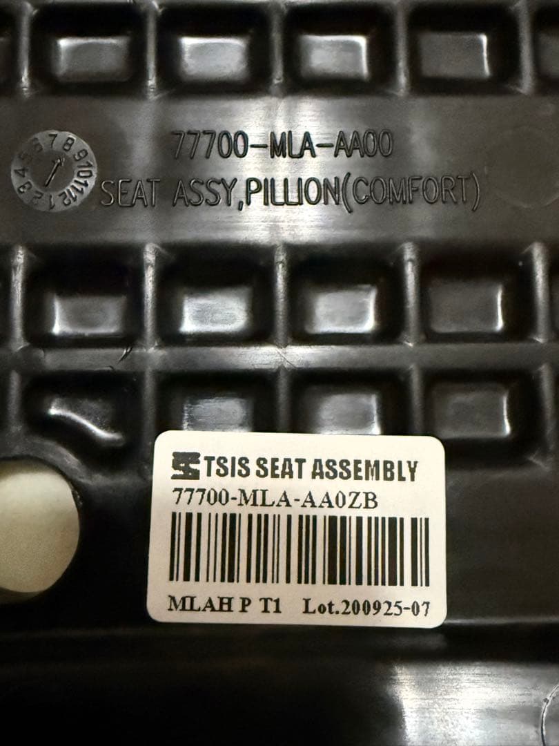 ホンダ レブル1100コンフォートピリオンシート25YM 純正 リアHONDA