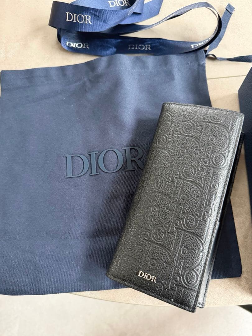 Dior バーティカルメンズ長財布　グラビティレザー