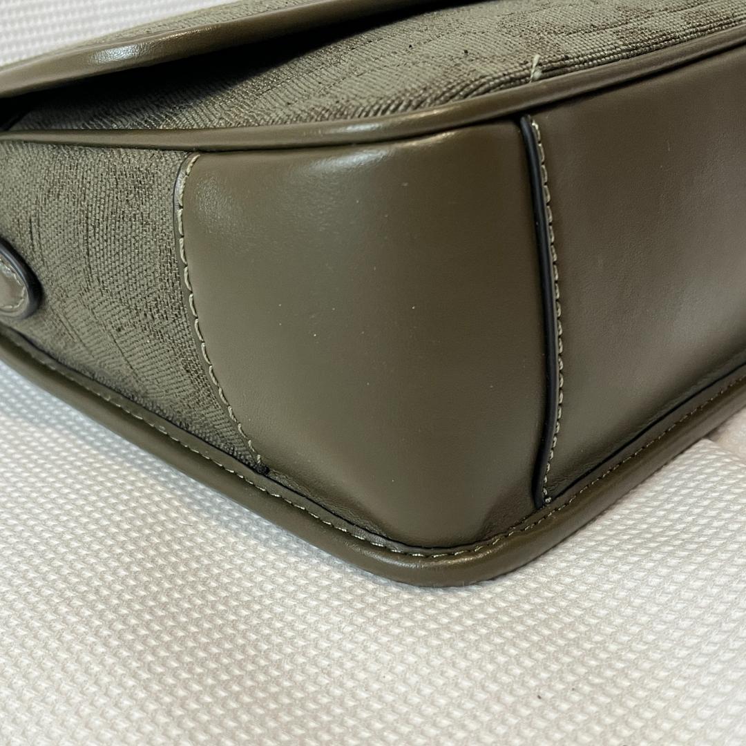 未使用 COACH CU041 メッセンジャーバッグ シグネチャー カーキ