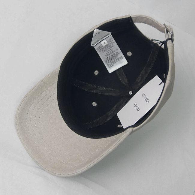 新品 ボッテガ ヴェネタ ヌバックレザー キャップ 748111 ベージュ L