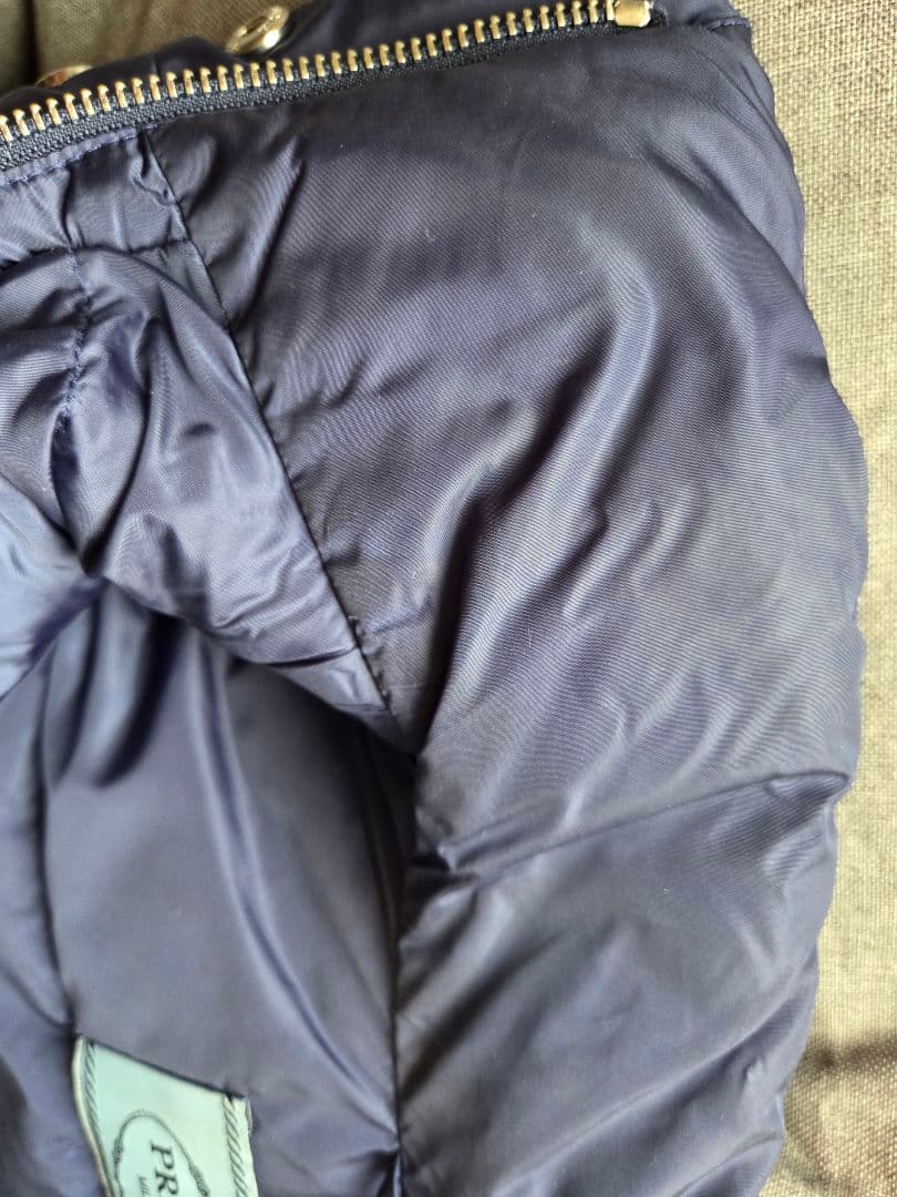 PRADA 29X544　ダウンジャケット フード付き