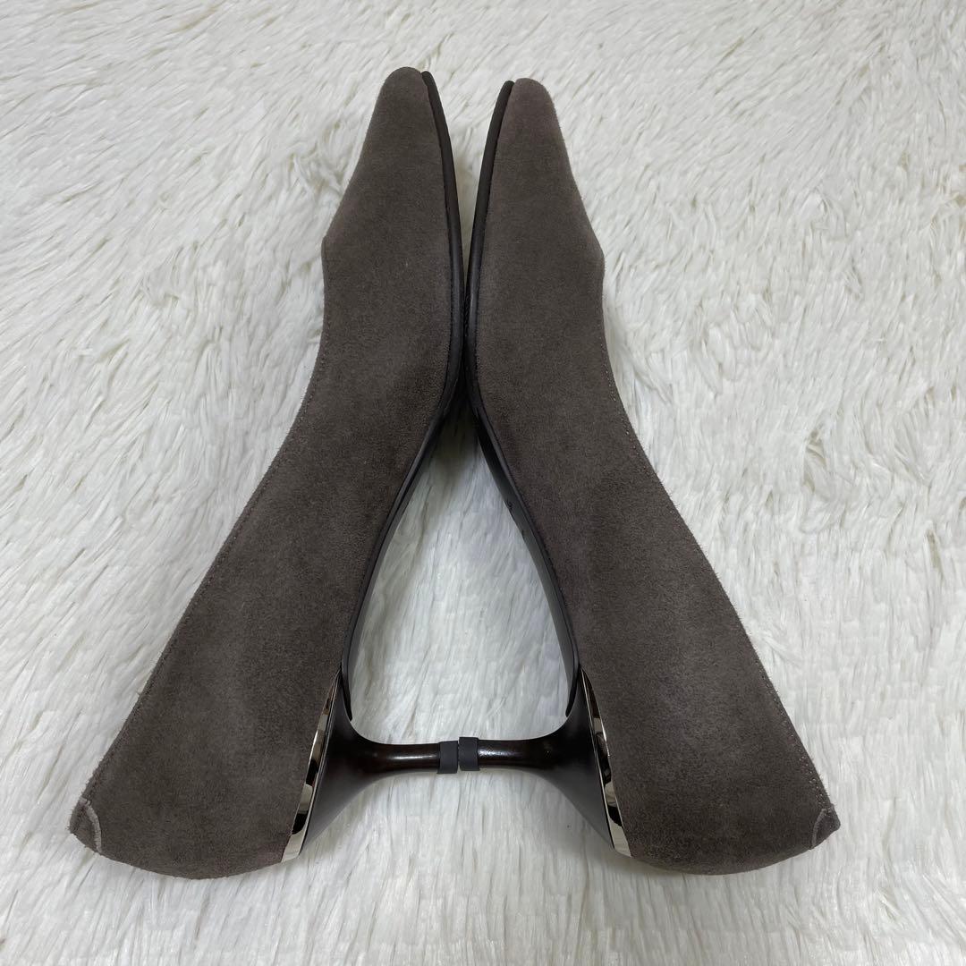 新品未使用品✨定価2.4万　銀座かねまつ　パンプス　スエード　グレー　23.5