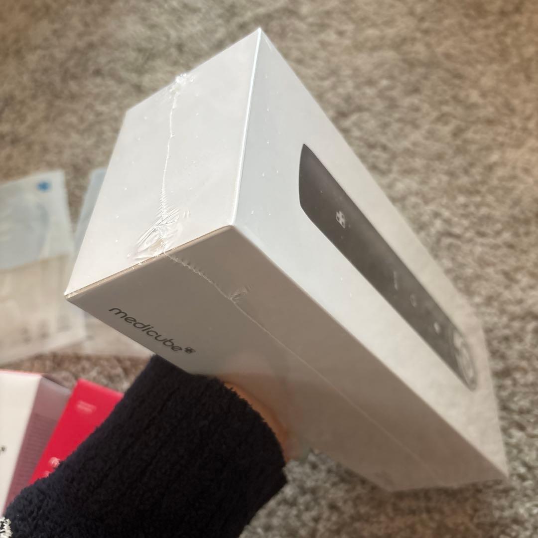 【新品未開封】medicube AGE-R BOOSTER PRO ＋美容液2本