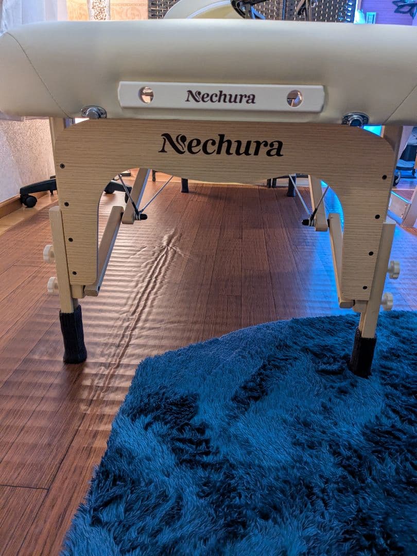 【美品】ネチュラ☆フラットメモリー施術ベット エステ/リラク バニラ色