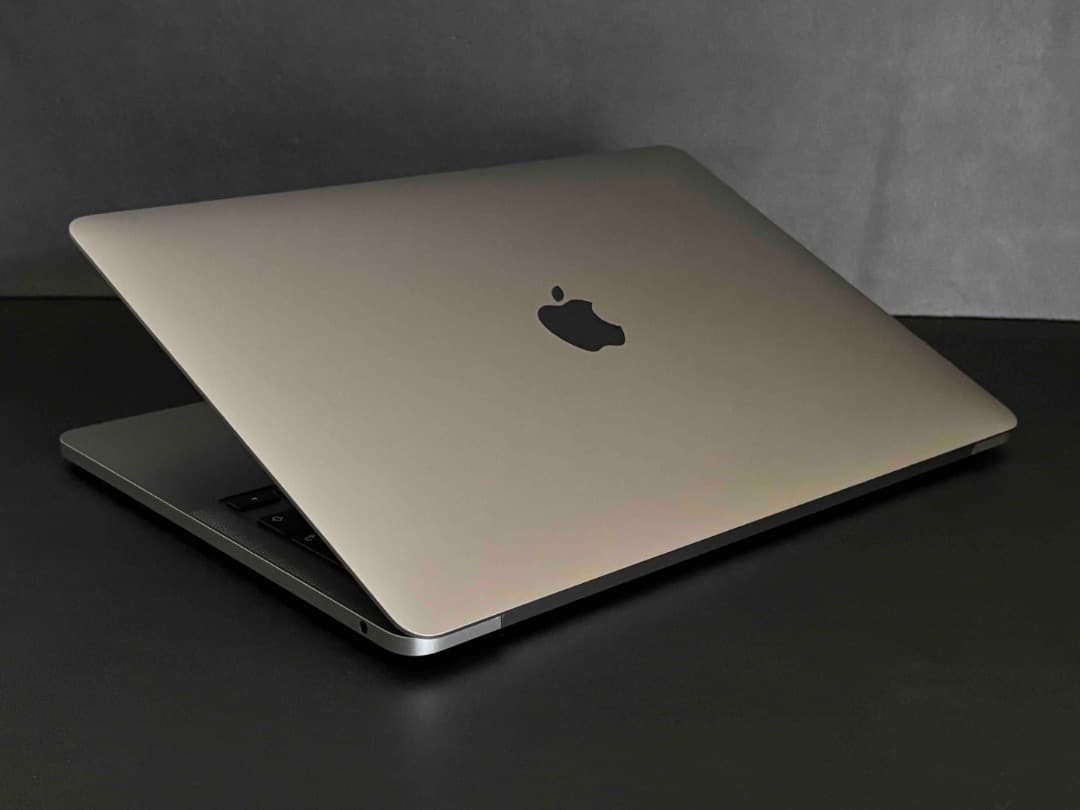 【美品】MacBook Pro 13.3㌅ M1 2020 16GB 512GB