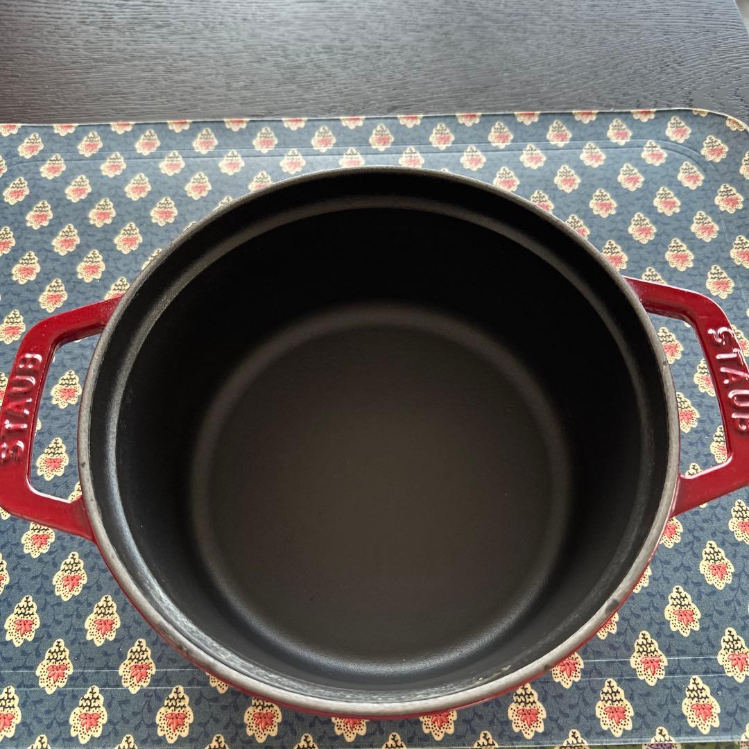今日までメルカリ市価格STAUB 両手鍋18