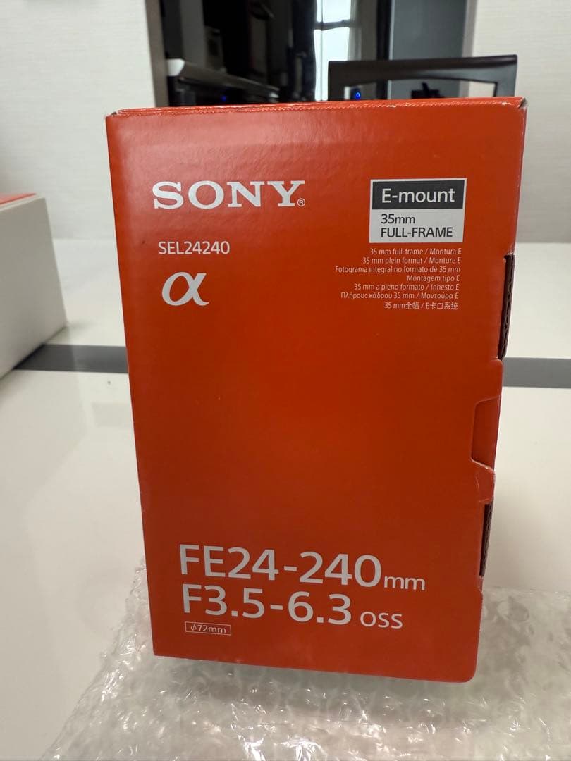 新品同様品　ソニー　SEL24240