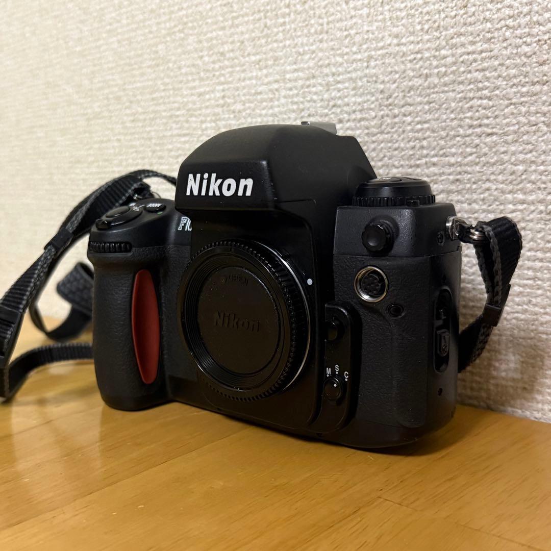 【美品】Nikon F100 & Nikon AF NIKKOR 28-105