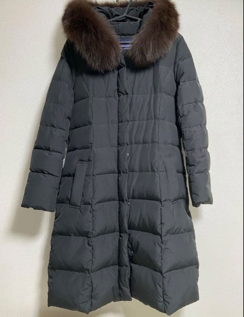 ジャスグリッティー　フード付きダウンコート