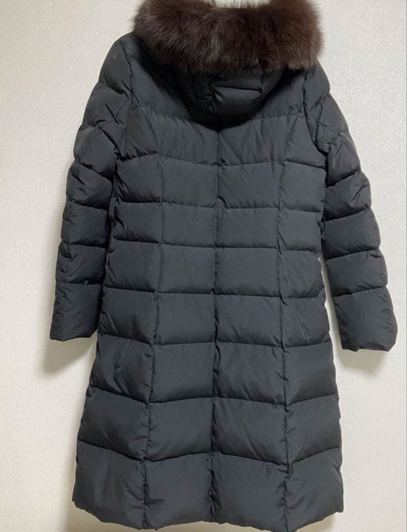 ジャスグリッティー　フード付きダウンコート
