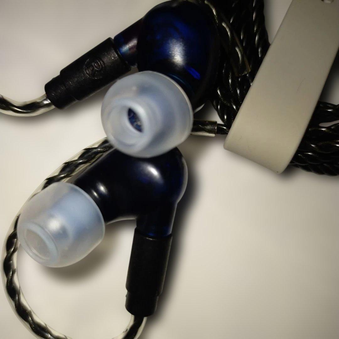 さ*読様 acoustune RS3 aiiro 4.4mバランス接続モニターイ