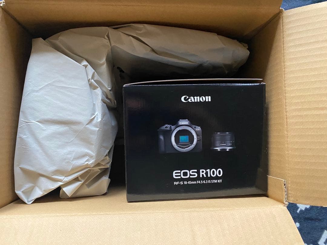 【Canon】EOS R100 レンズキット
