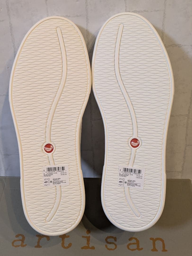 新品⭐Clarks 本革 Un Costa Lace ローカットスニーカー