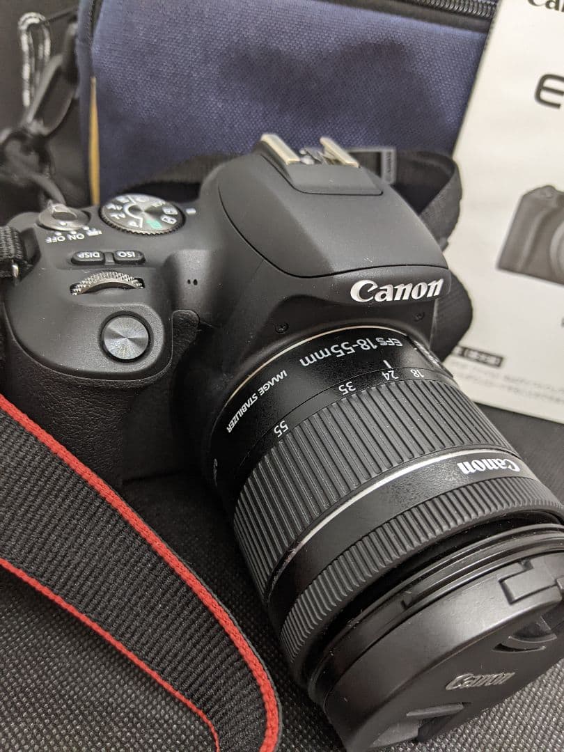 バッテリー良　Canon EOS Kiss X9 デジタル一眼レフ　ダブルレンズ