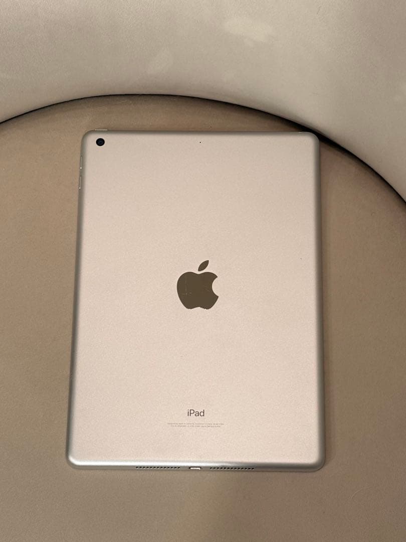 iPad 本体 Apple 第6世代 バッテリー94% 128G