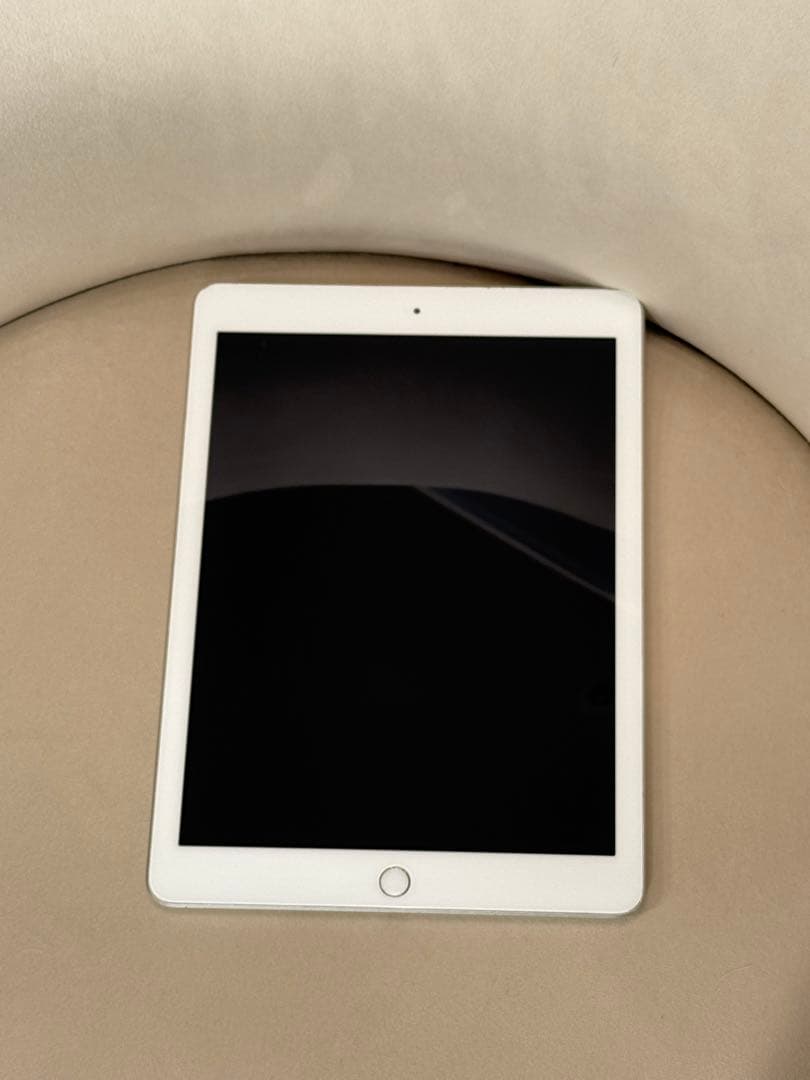 iPad 本体 Apple 第6世代 バッテリー94% 128G