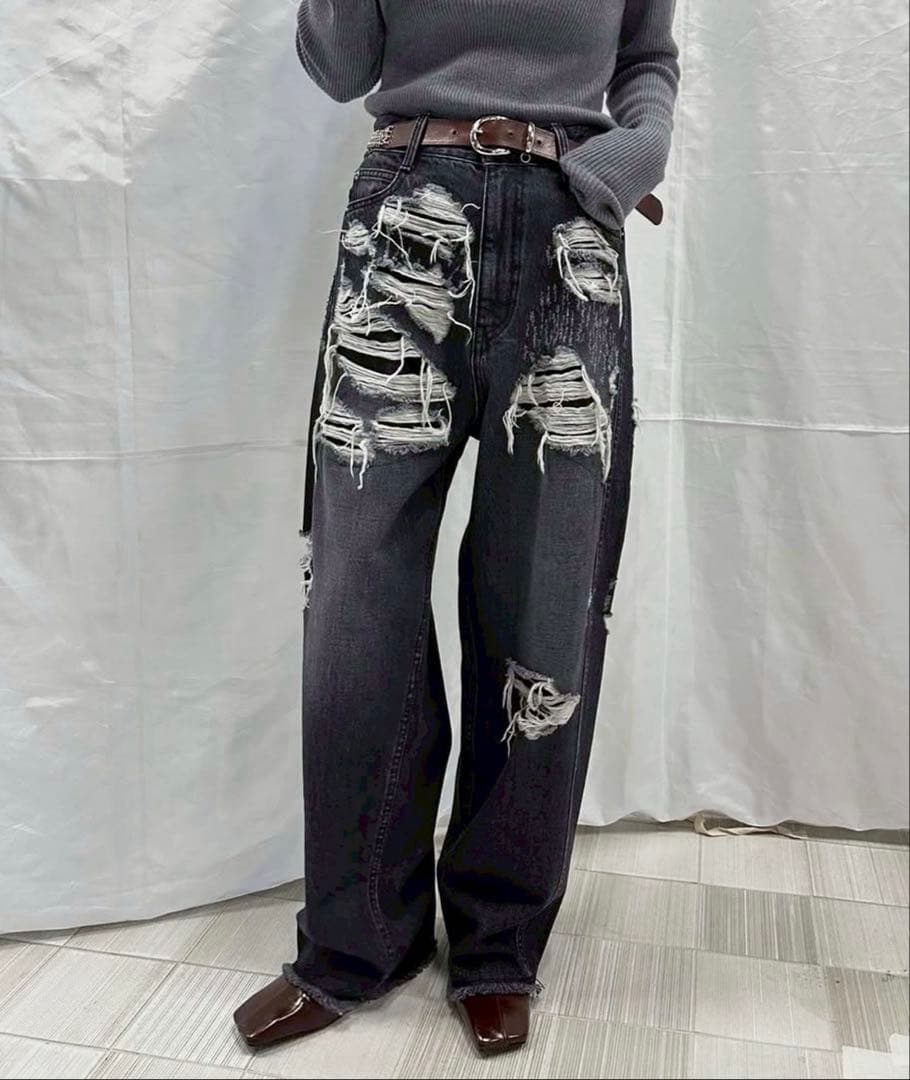 新品タグ付き　ameri UND HARD DAMAGE LOOSE DENIM
