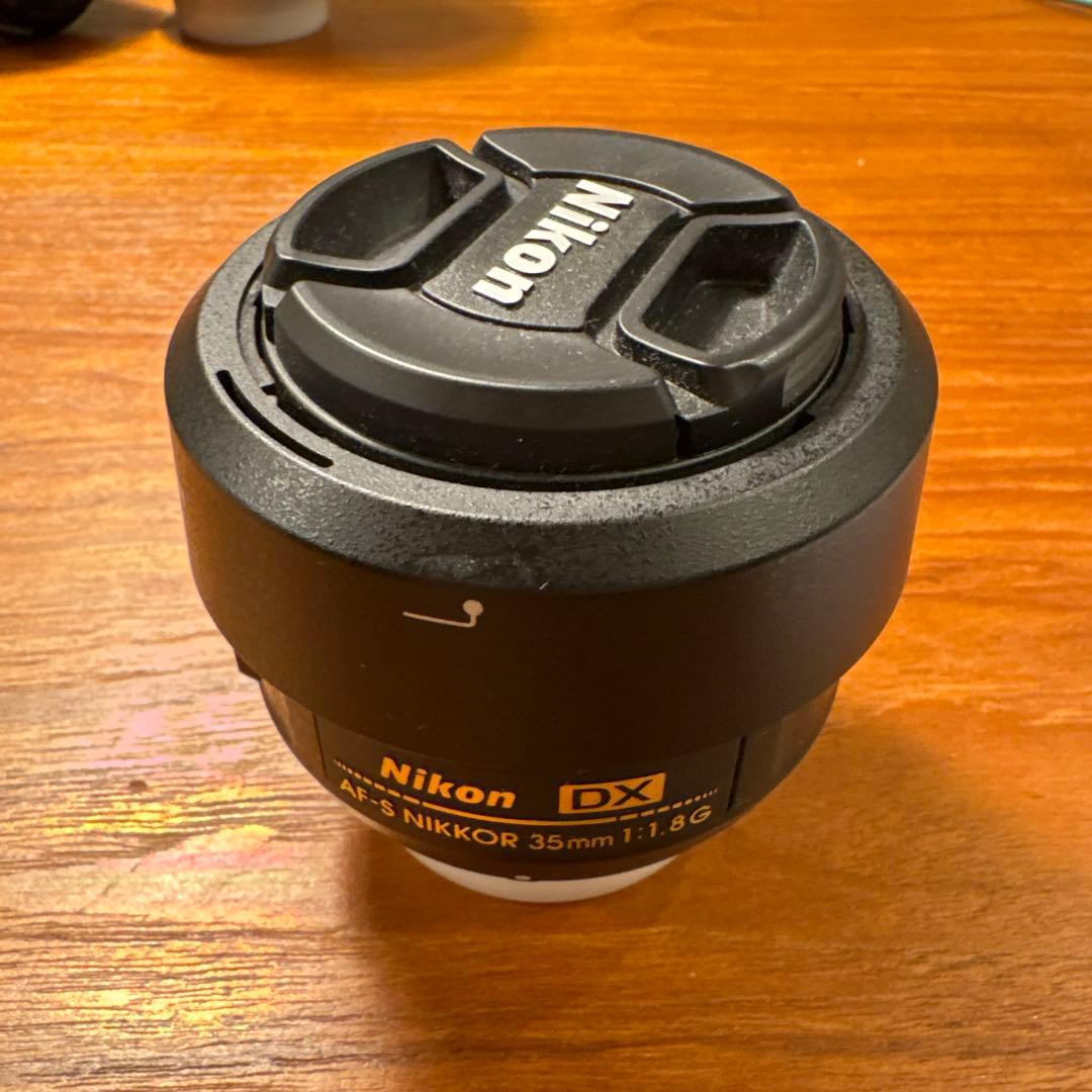 Nikon D5600ダブルズームキット+35mm f1.8 単焦点レンズ
