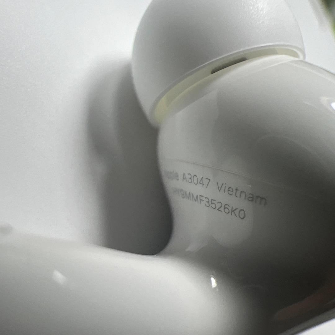 AirPods Pro 第2世代 usb-c 右耳 A3047 [98]