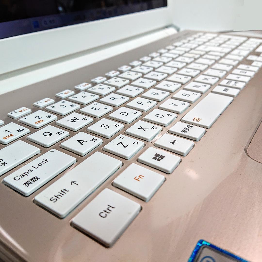 超美品！Dynabook T6/K 第8世代Core i7 [427]