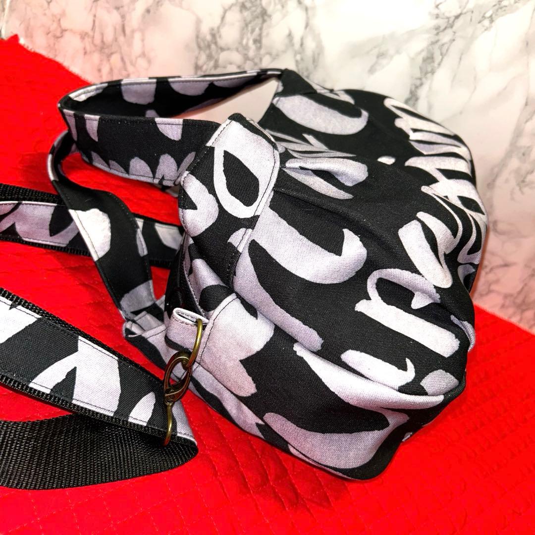 とんみ様ᥫᩣ ̖́リバティ帆布生地使用3roomコロンコロンbag