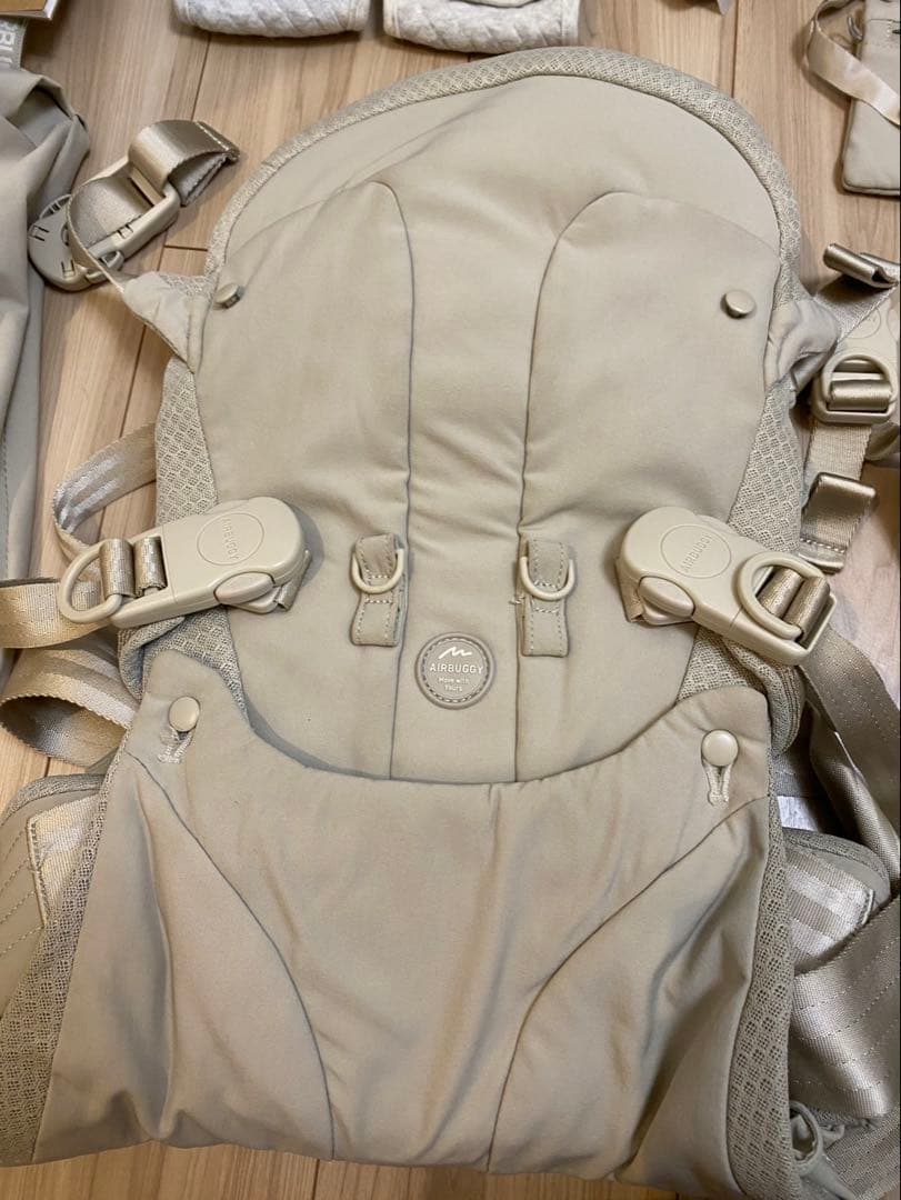 美品✨エアバギー コンフォモデル抱っこ紐 Airbuggy 子供用品 ベビー