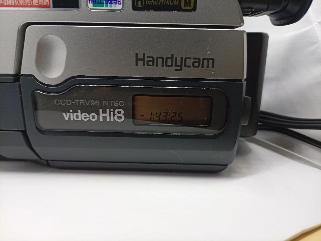 ナ*ベ様 動作良好品　SONY Hi8ビデオカメラ　Handycam CCD-T