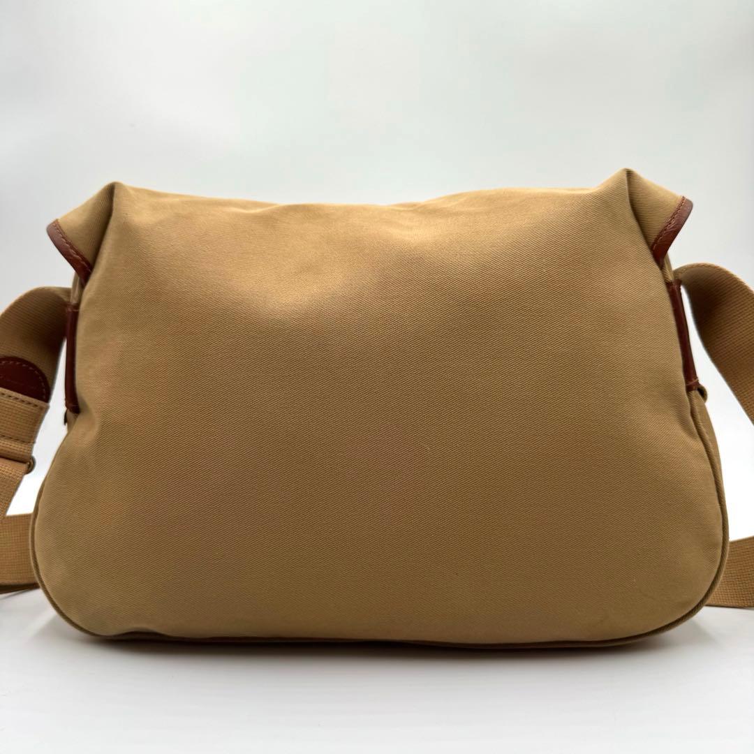 極美品✨ ブレディー ARIEL TROUT メッセンジャーバッグ A4 茶色