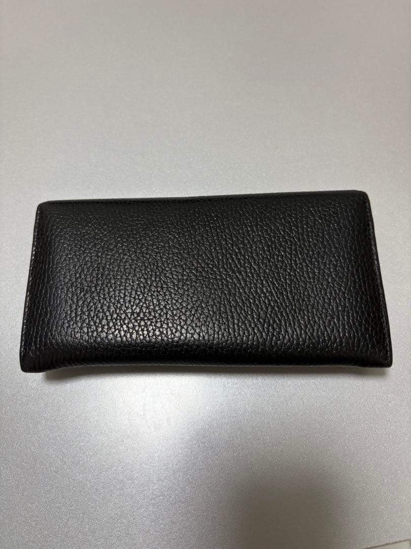 GUCCI グッチ黒 レザー 長財布 金色ロゴ