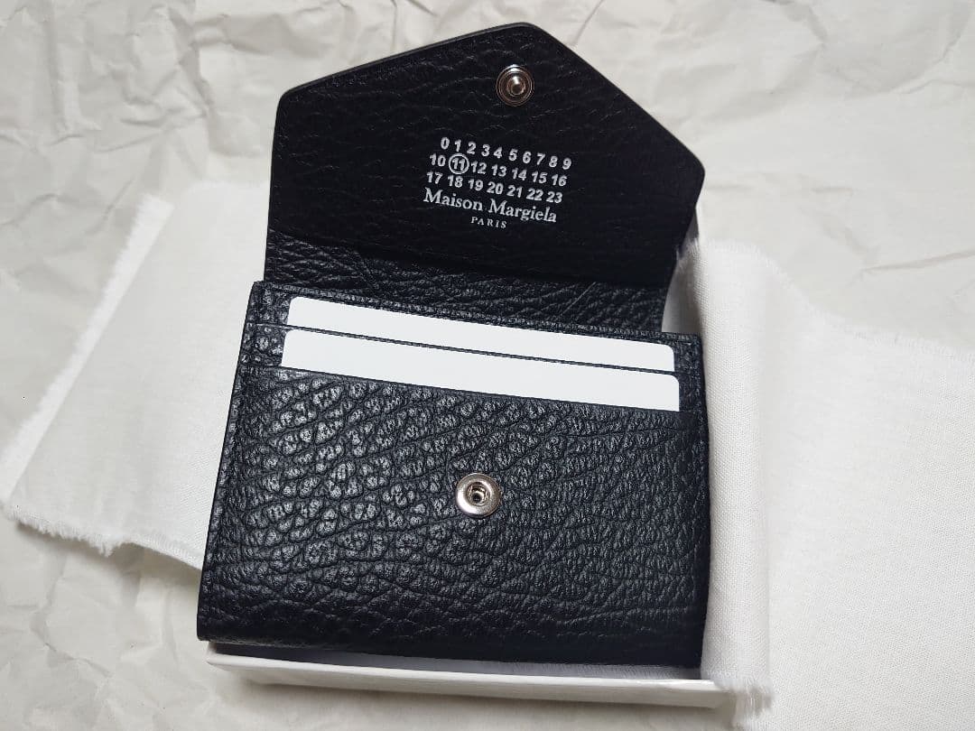 【新品未使用】メゾンマルジェラ コンパクトウォレット