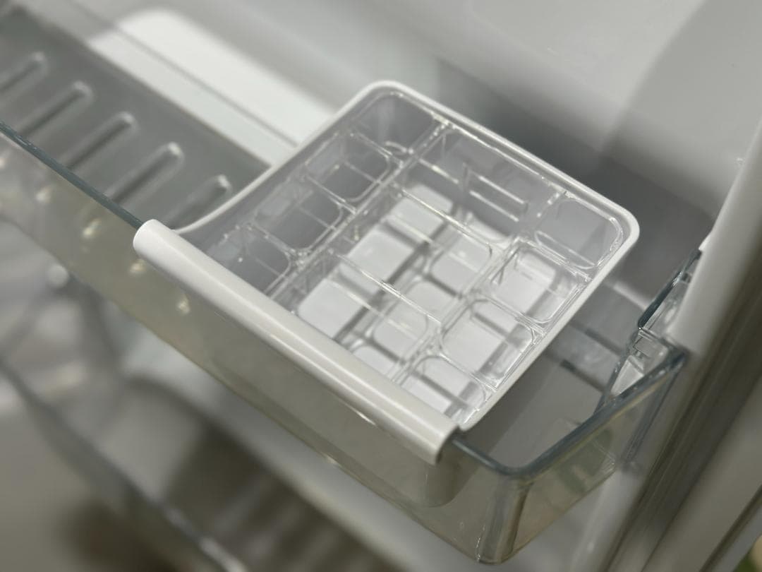 やや訳アリ■アマダナ 2ドア冷蔵庫 154L AT-RF150-WH 白 右開き