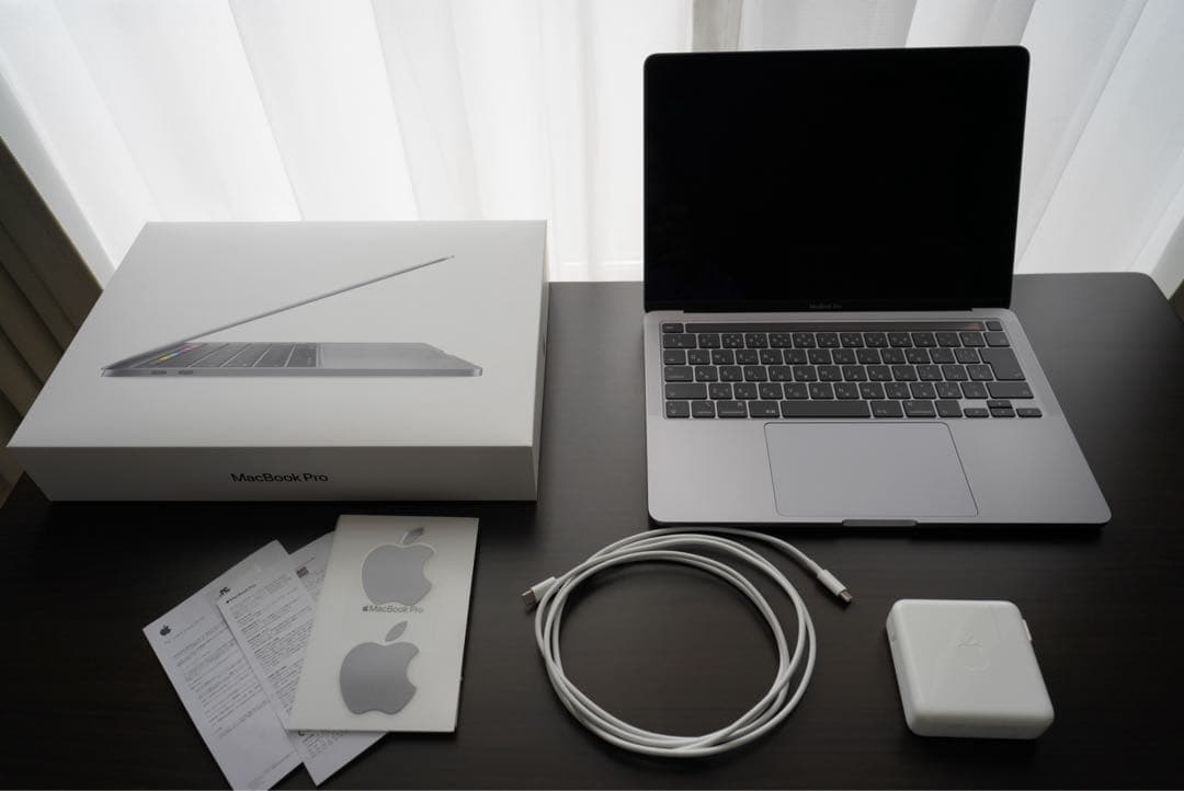Zyn　Apple MacBook Pro 2020 13インチ